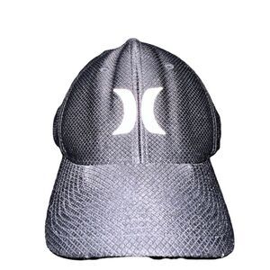 ‎Hurley black fabric hat with Hurley logo embroidered size S/M